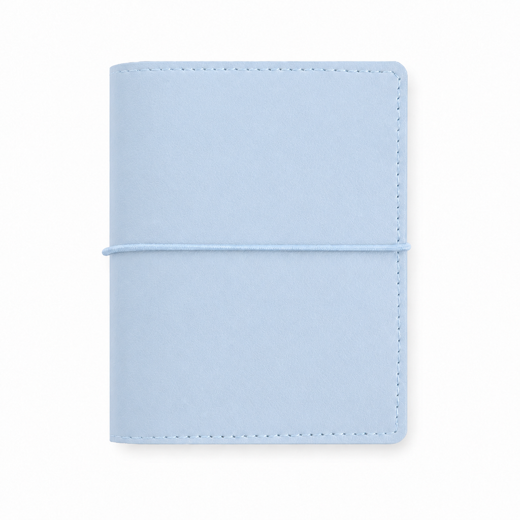 Light Blue M5 Wide five-ring planner cover with elastic closure on a white background